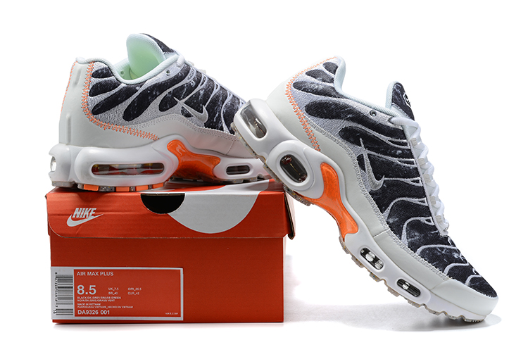 2021 Nike Air Max Plus Black White Orange Running Shoes